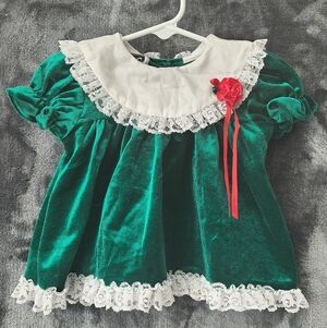 Elegant Green Velvet Kids Formal Dress
